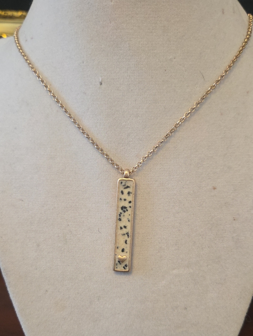 Thirty One HELLO HAPPY Gold Bar Pendant Necklace with Speckled Cream Inlay